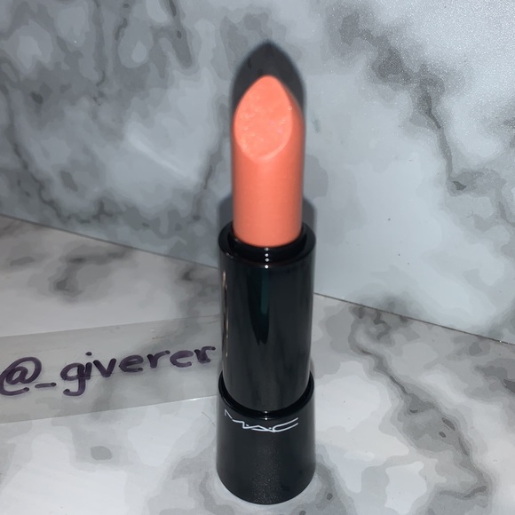 NWOB Barking Gorgeous MAC Mineralized Rich Lipstick Limited Edition